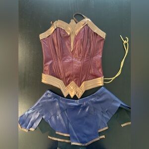 DC - Wonder Woman Costume Combo